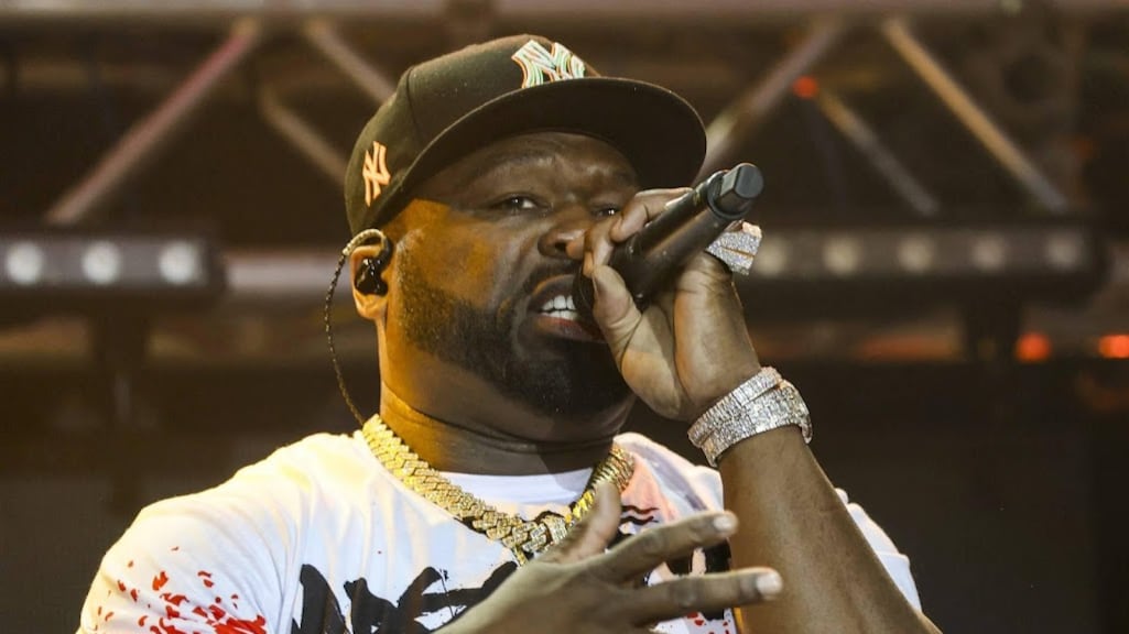 Rapper 50 Cent verdacht van geweldpleging na gooien microfoon