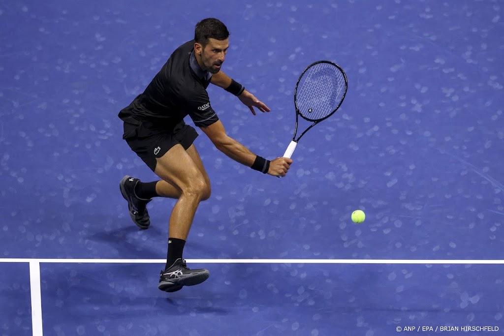 Djokovic (39) verliest in eerste ronde US Open van Navone