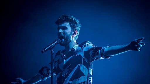 On tour! Duncan Laurence kan weer opgelucht ademhalen