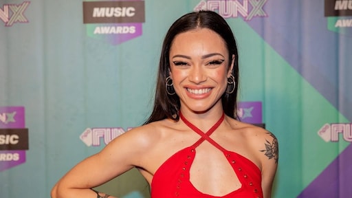 Zangeres Sarita Lorena verwelkomt eerste kindje: 'Ons kleine beertje'