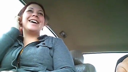 Vrouw praat met huurmoordenaar over doden echtgenoot