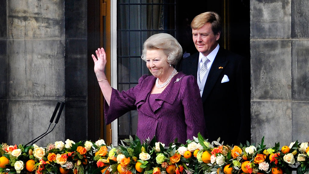 Willem-Alexander doet moeder vergeten
