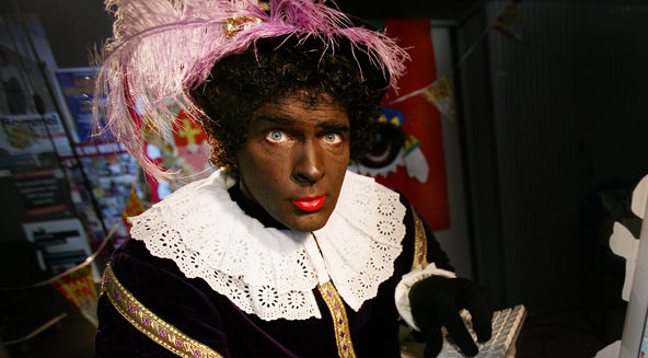 Oud-Hoofdpiet haalt zich woede op de hals met heftige tweets