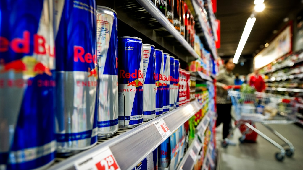 'Verhoog leeftijdsgrens voor kopen energiedrankjes naar 18 jaar'