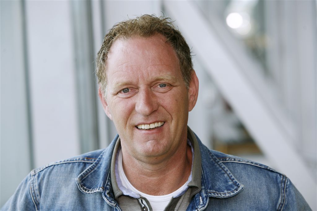 Piet Paulusma zet huis in Herbaijum te koop