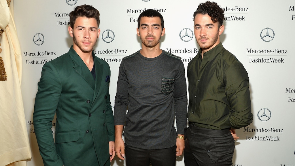 Nick Jonas ontmoet moeder vriendin