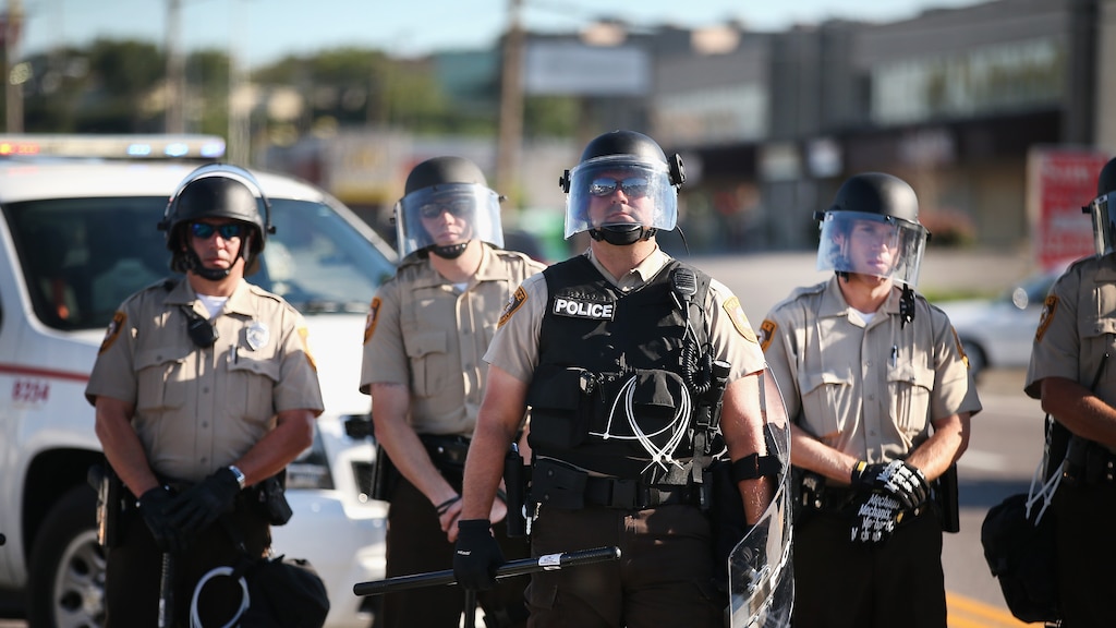 Racistische agent Ferguson ontslagen