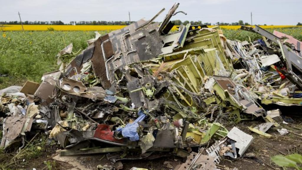 Op de rampplek van MH17: 'Er ligt nog een werkend horloge'