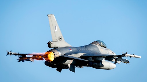 The Netherlands consults with the Americans regarding F-16 aircraft for Ukraine RTL News The Netherlands consults with the Americans regarding F-16 aircraft for Ukraine RTL News