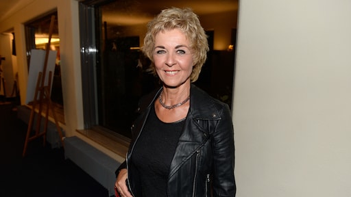 Jan Keizer schrijft nummer voor Anny Schilder