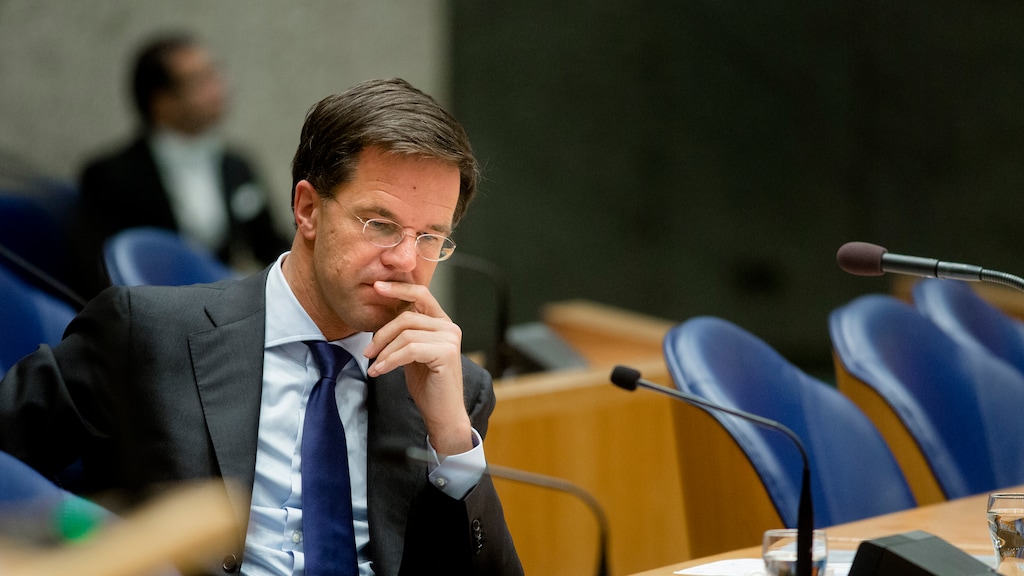 Live: debat over aftreden Opstelten en Teeven