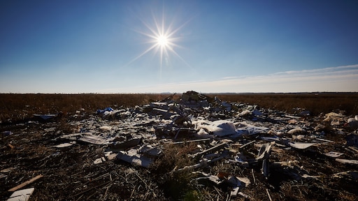Onderhandelingen over berging wrakstukken MH17 in volle gang
