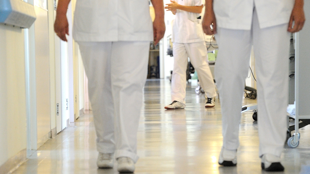 In 2032 tekort van meer dan 137.000 werknemers in zorg, ook met kabinetsmaatregelen