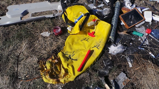 Nog veel brokstukken MH17 op rampplek