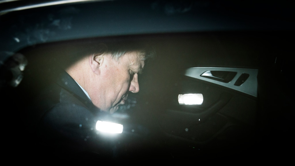 Teruglezen: bonnetje kost Teeven en Opstelten de kop