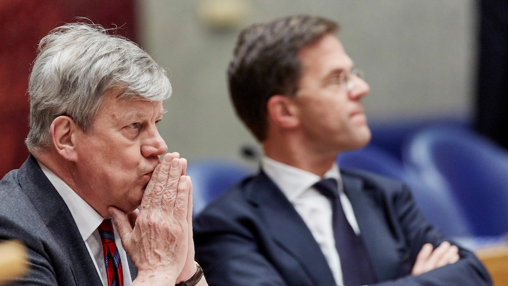Debat met Rutte over aftreden Opstelten en Teeven