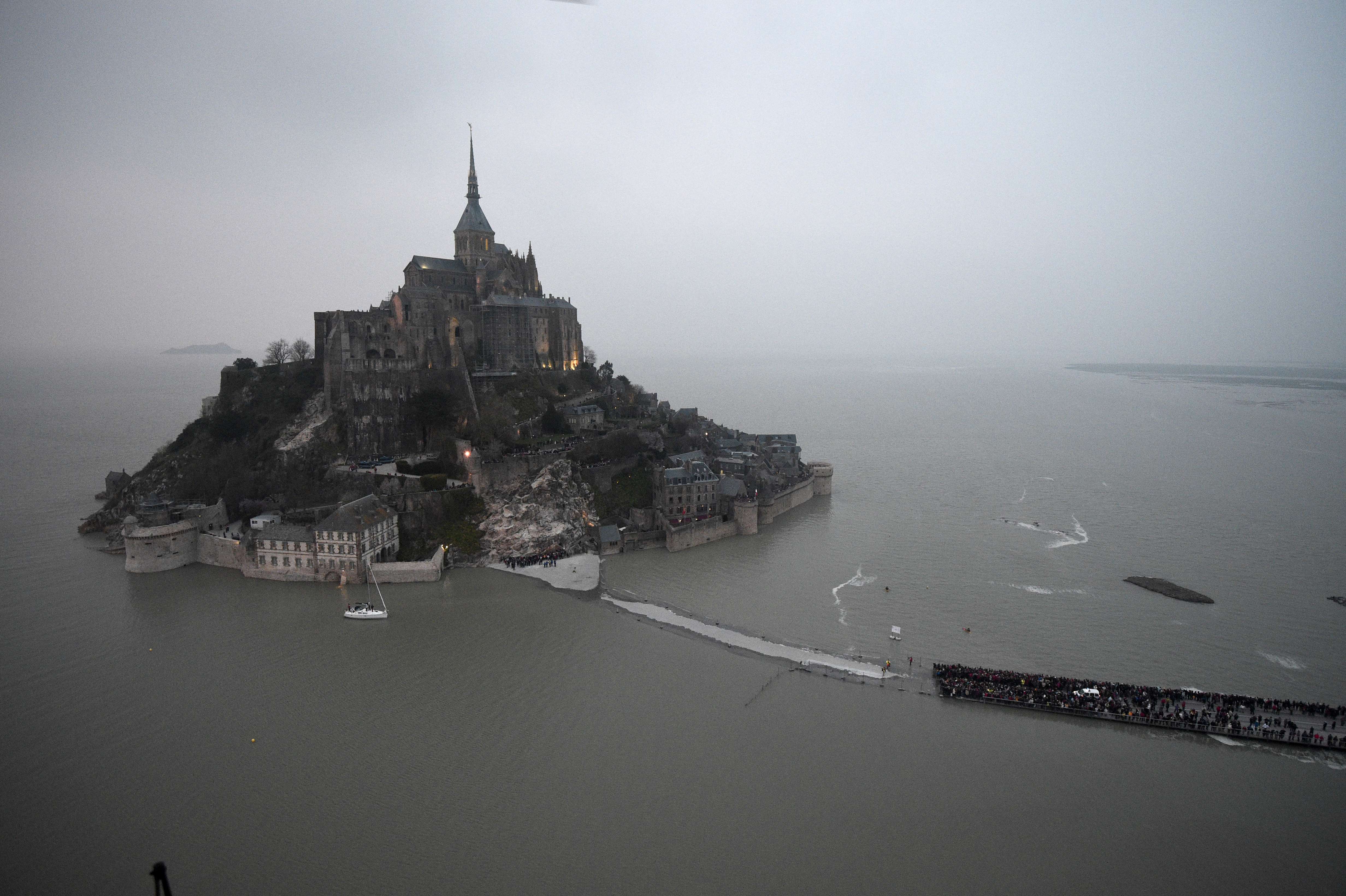 Vissers omgekomen tijdens getij van de eeuw