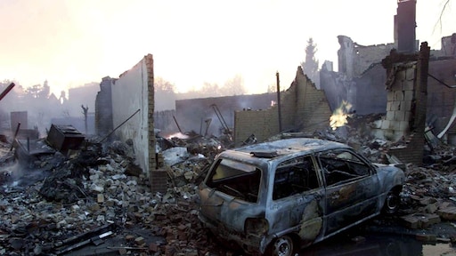 Geheim rapport vuurwerkramp Enschede openbaar: 'Schandalig hoe recherche te werk ging'