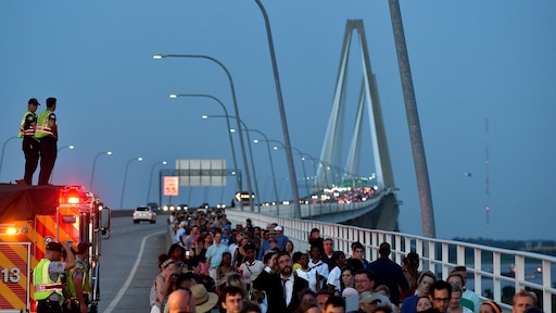 Indrukwekkende herdenkingsmars in Charleston