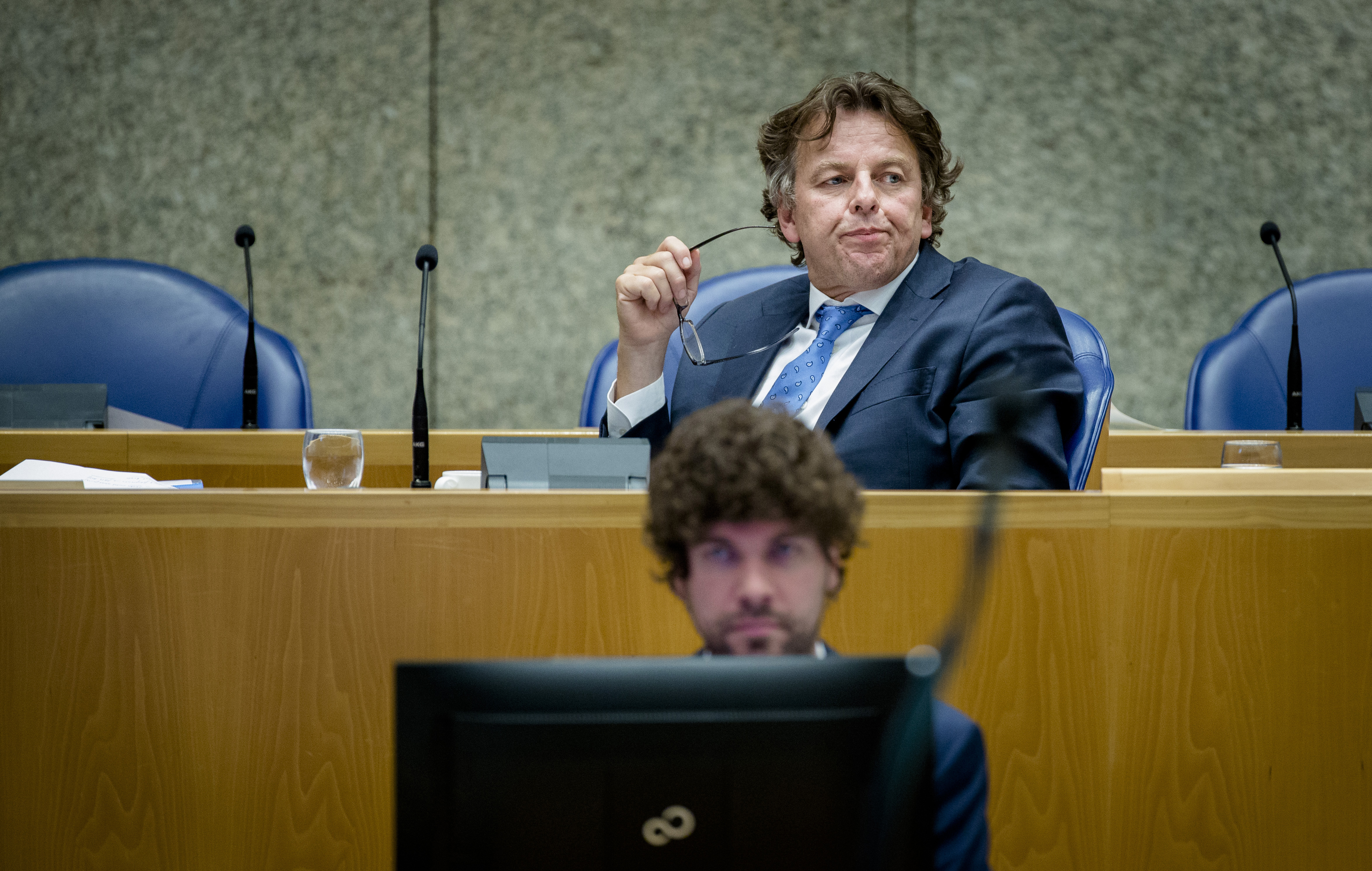 Tweede Kamer steunt nu bombarderen van IS in Syrië