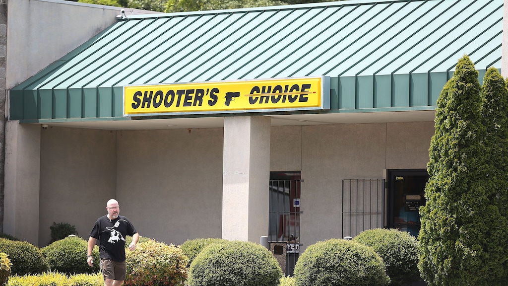 Schutter Charleston kon wapen kopen door fout van FBI