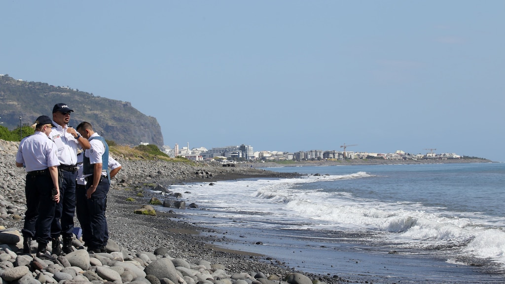 'Vliegtuigdeur' Réunion blijkt gewone ladder