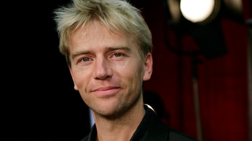 Antonie Kamerling geëerd met nieuwe versie Toen ik je zag