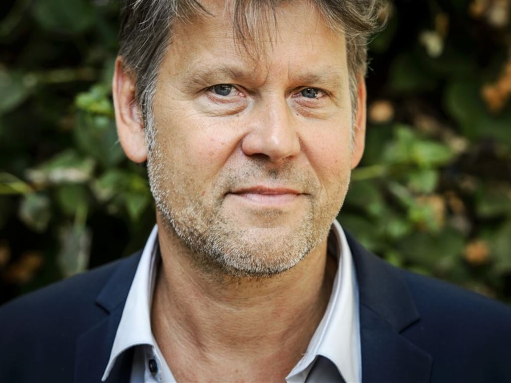 Erik van der Hoff blijft verbouwen bij Net5