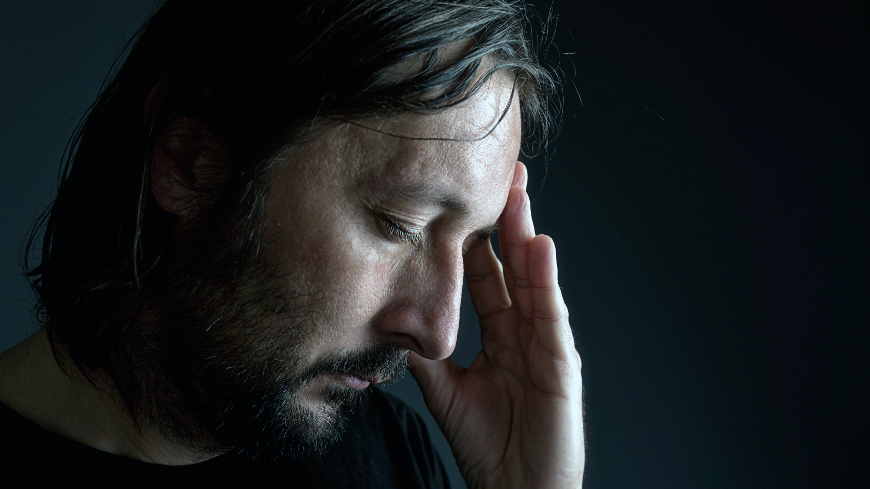 'Niemand zag het aankomen': hoe herken je iemand die depressief is?