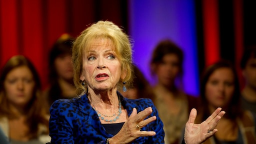 Sonja Barend en Peter R. de Vries in de clinch in DWDD