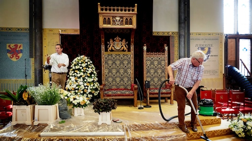 'Gedoe rond Prinsjesdag in coronatijd, deel VVD'ers slaat troonrede over'