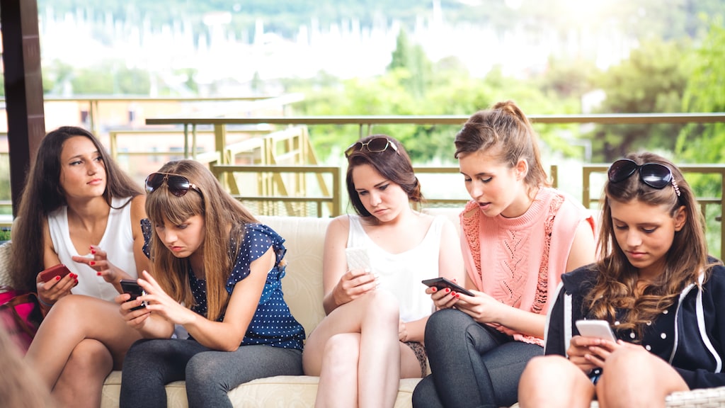 Pas op voor een bochel door je smartphone