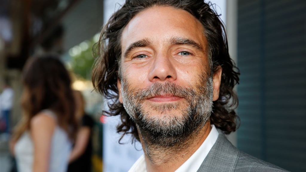 Roeland Fernhout stopt bij toneelgroep