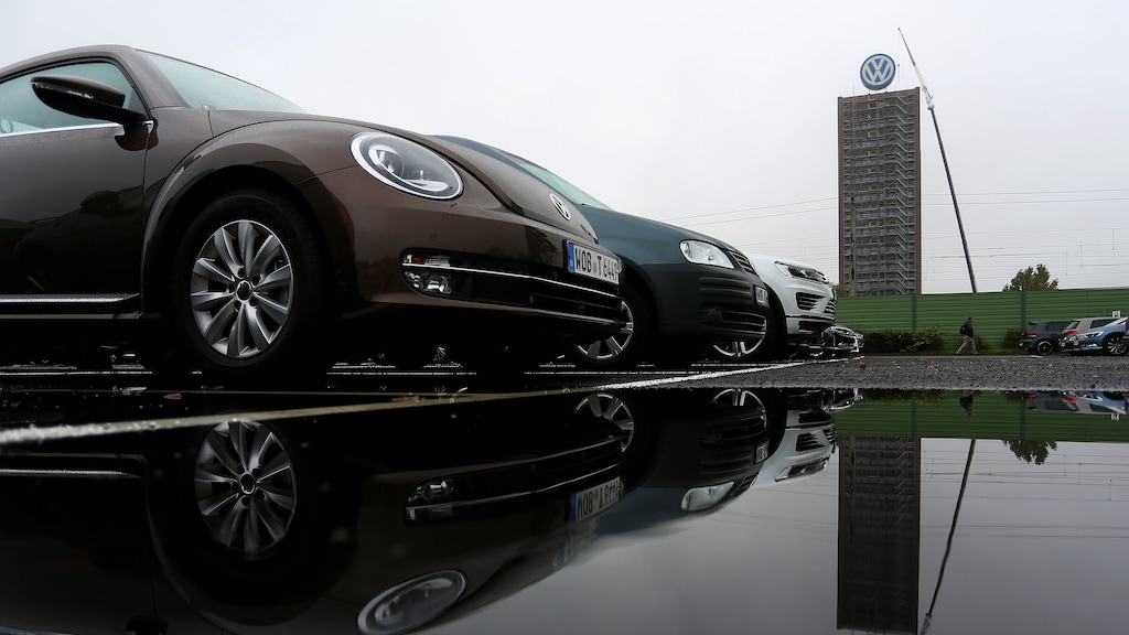 Bam! Volkswagen móet sjoemeldiesels terugroepen