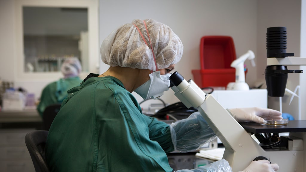 Wie maakte comateuze vrouw zwanger? Politie neemt DNA verzorgers af