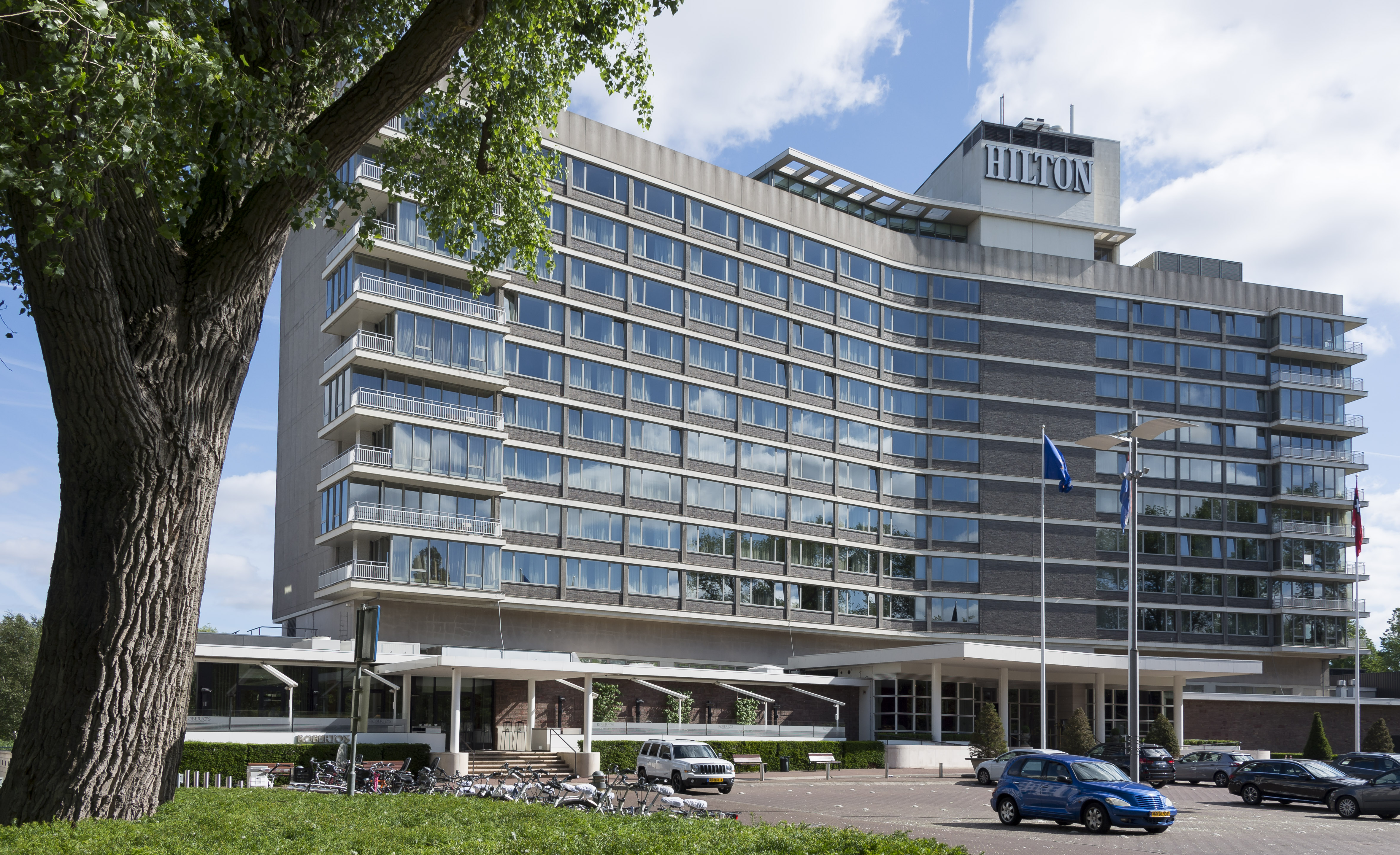 Gehackt Hilton waarschuwt klanten