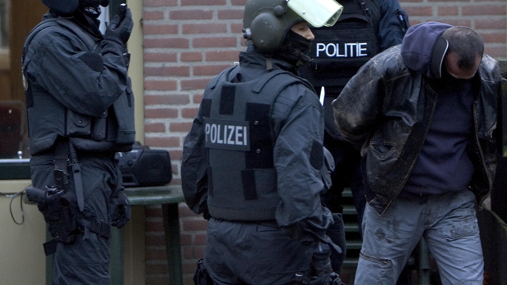 Wie komen in actie bij een terroristische aanval in Nederland?