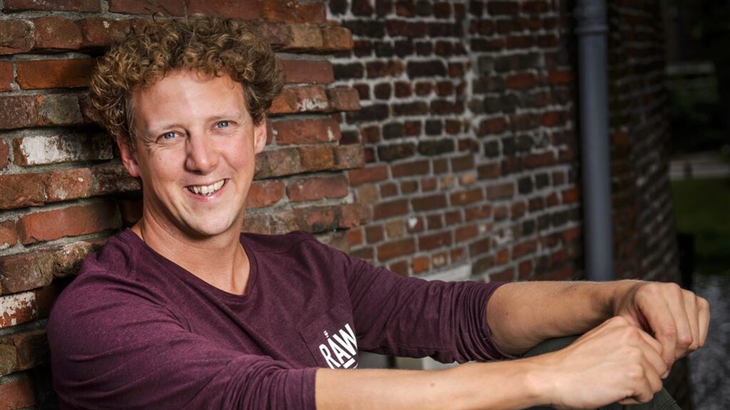 Jochem Myjer moet verder zonder dierbare oma