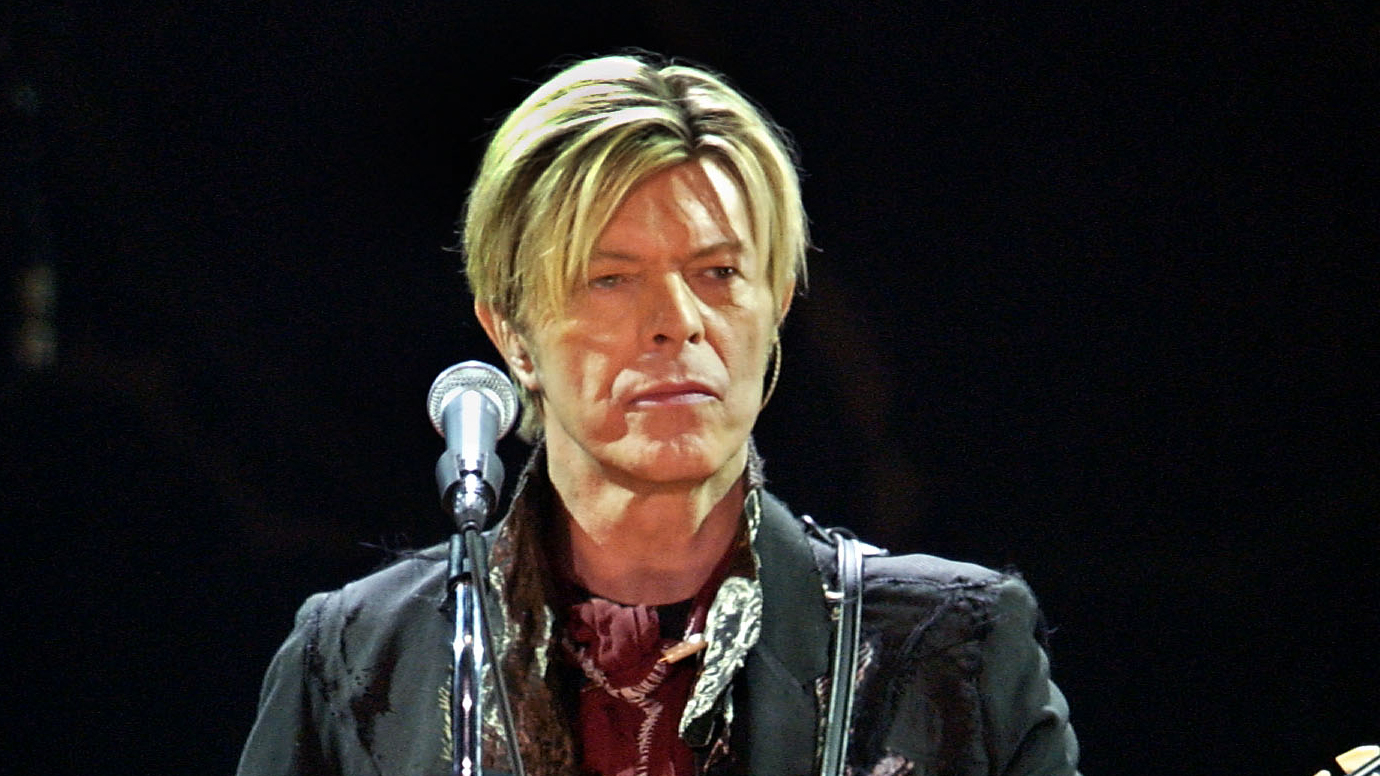 Poplegende David Bowie (69) overleden
