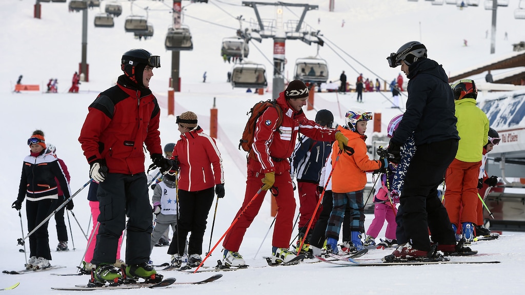 Skiën zonder helm? Oerdom!