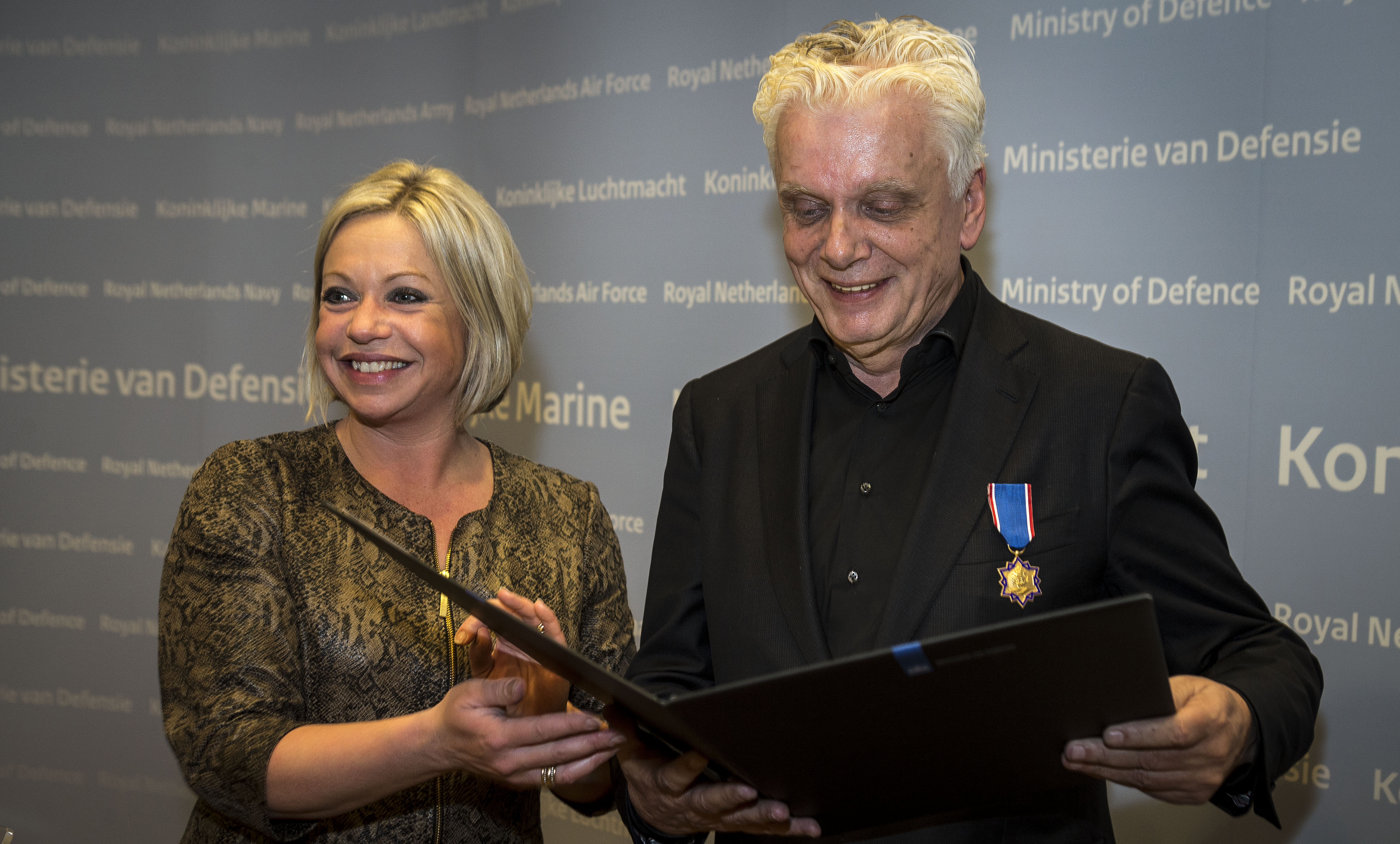 Jan Slagter verrast met defensieonderscheiding