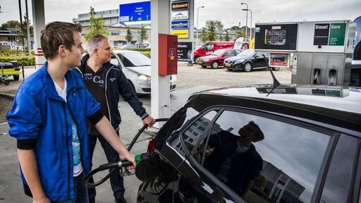 Benzineprijs stijgt komende dagen 'een paar cent per liter'