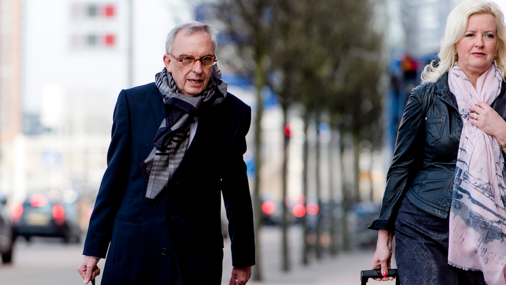 Rechter geeft Plasterk tik op vingers in zaak-Van Rey