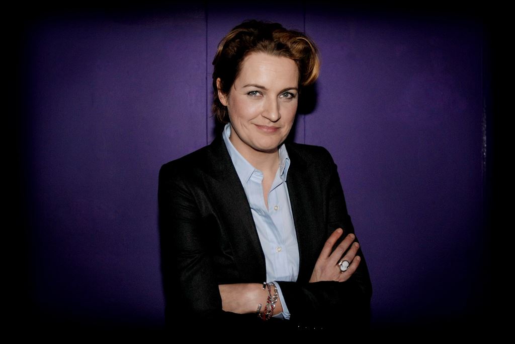 Margriet van der Linden is zichzelf als quizmaster | RTL Boulevard | RTL.nl