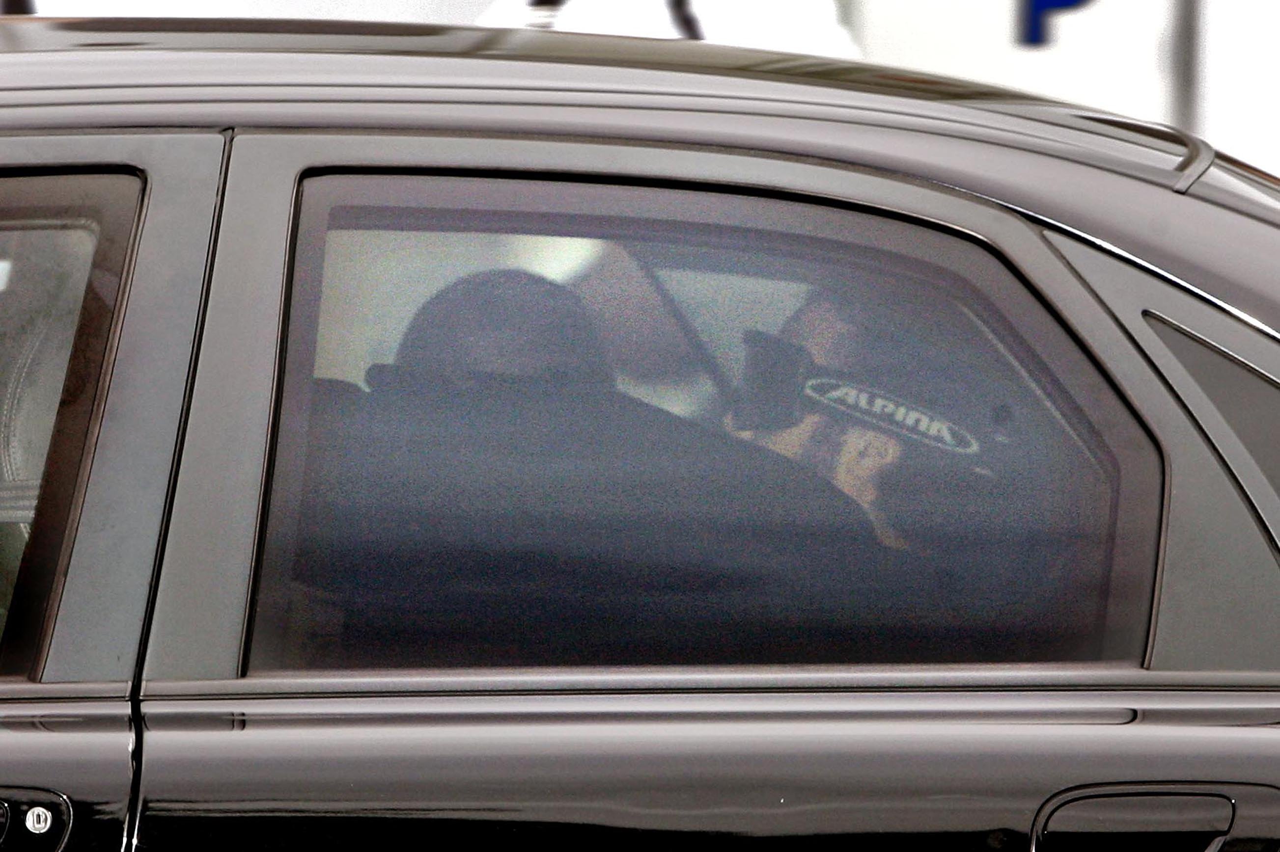 'Moordenaar Van Gogh moet uit zwaarbeveiligde cel'