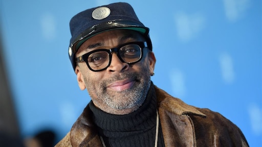 Spike Lee in het paars naar Prince-herdenking