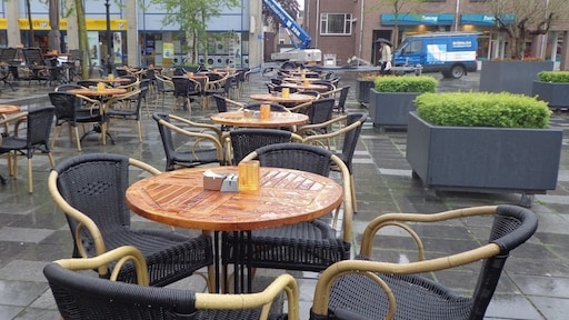 Catshuisoverleg: avondklok blijft van kracht, terrassen met Pasen nog niet open