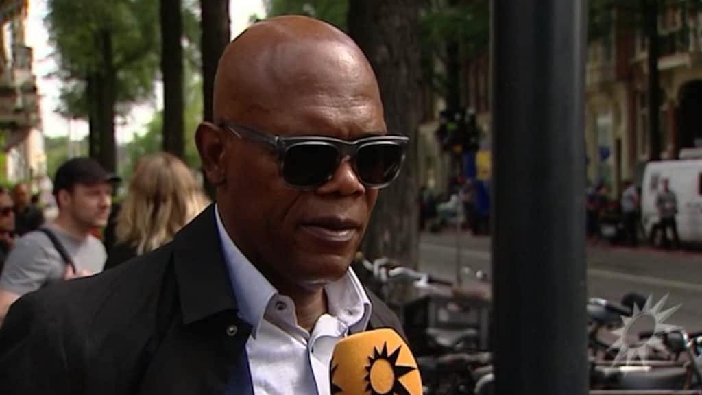 Ryan Reynolds en Samuel L Jackson zorgen voor spektakel in Amsterdam