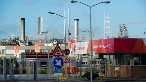 Aangifte tegen chemische fabriek DuPont na lekkage