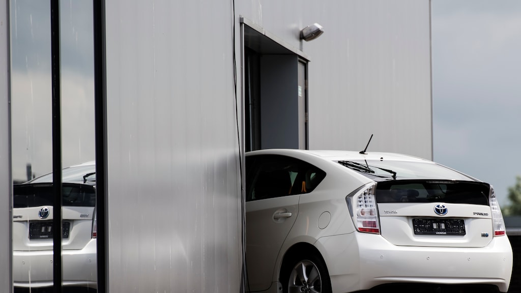 ACM dreigt met boetes voor 'misleidende' kosten rijklaarmaken auto